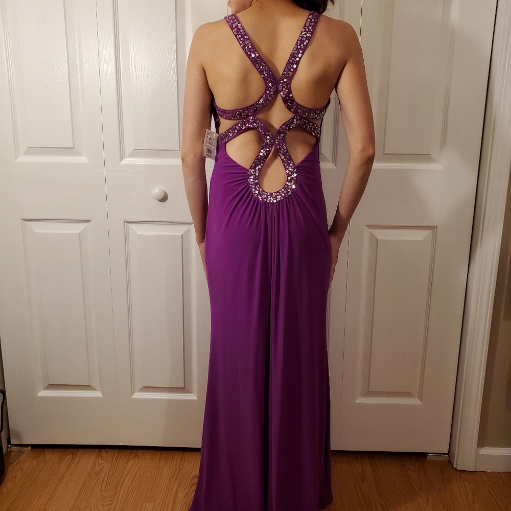 Prom Dress - Picture 2 of 5